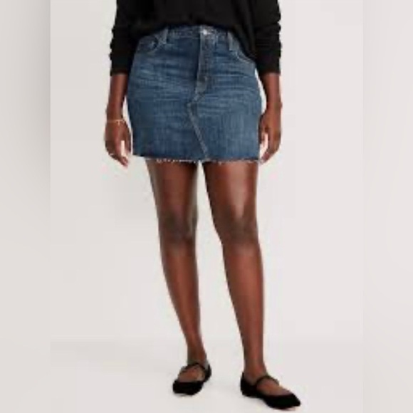 NWT Old Navy High-Waisted Button-Fly OG Straight Mini Cut-Off Jean Skirt Size26W - Picture 1 of 11